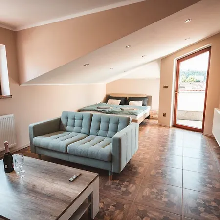 Апартаменты Point Flat, Beautiful View From Terrace To Castle Прага